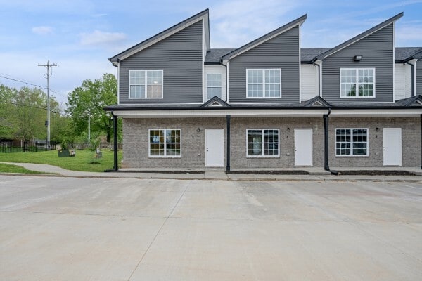 More Photos Of 156 Excell Rd, Clarksville Apartments For Sale