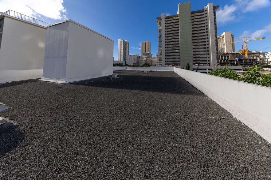 More Photos Of 250 Kapili St, Honolulu Apartments For Sale