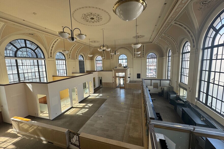 More Photos Of 133 N Main St, Port Chester Freestanding For Lease