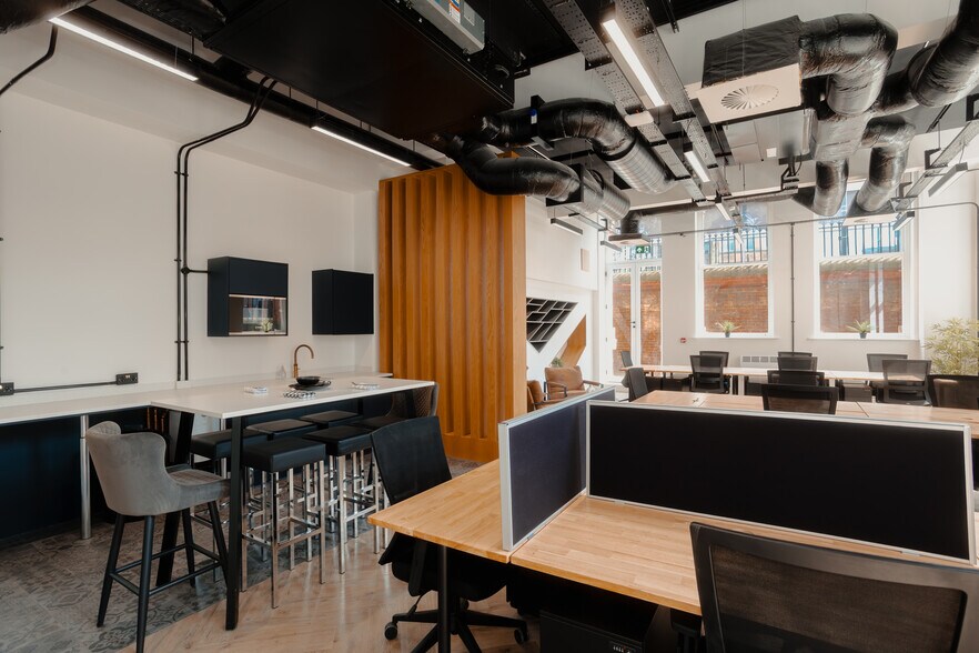 More Photos Of 2 Great George St, Leeds Coworking Space