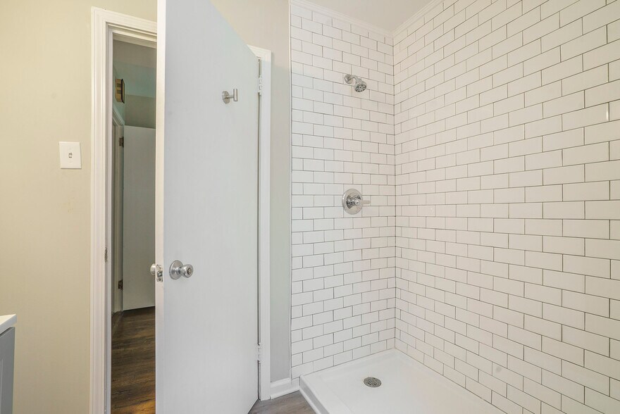 More Photos Of 1409 Georgia Hwy 11, Monroe Office Residential For Sale