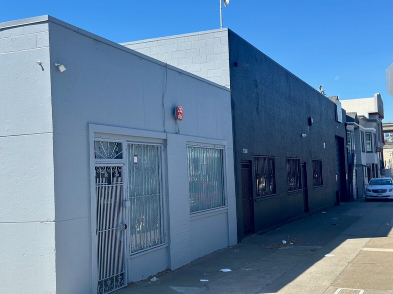 Primary Photo Of 2001-2003 Oakdale Ave, San Francisco Warehouse For Lease