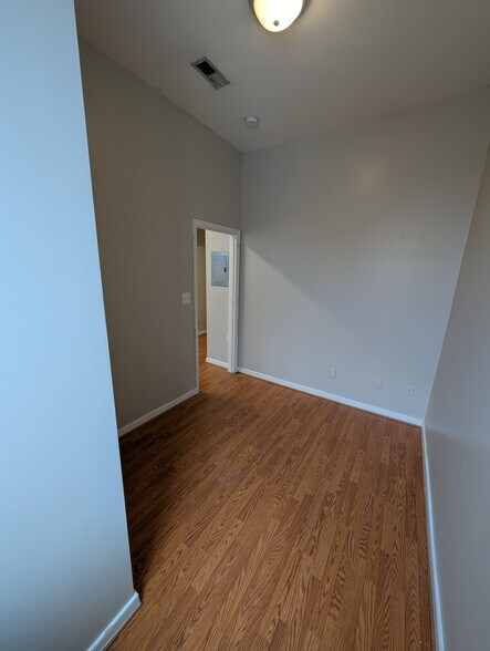 More Photos Of 1627 W Main St, Richmond Storefront Retail Residential For Sale