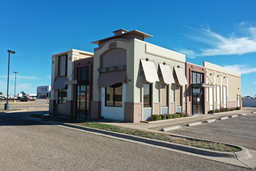 Primary Photo Of 7601 82nd St, Lubbock Fast Food For Lease