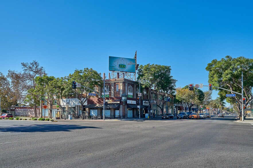 More Photos Of 1071 N Fairfax Ave, West Hollywood Storefront Retail Office For Lease