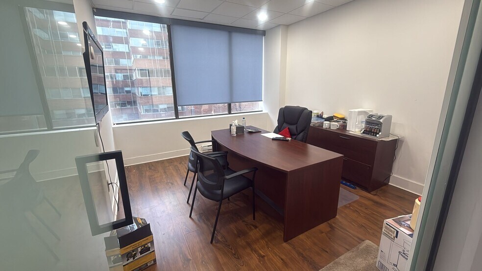 More Photos Of 1111 Rue Saint-Urbain, Montréal Office For Sale