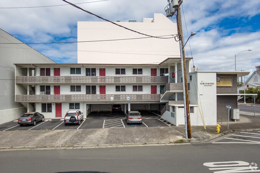 More Photos Of 1865-1871-1 S King St, Honolulu Storefront Retail Residential For Lease