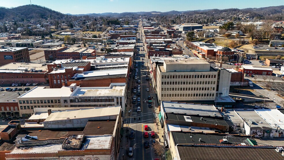 More Photos Of 529 State St, Bristol Storefront Retail Office For Sale
