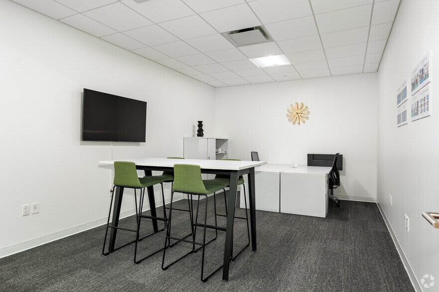 More Photos Of 6600 Chase Oaks Blvd, Plano Coworking Space