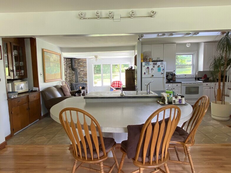 More Photos Of 2275 Duanesburg Rd, Duanesburg Veterinarian Kennel For Sale