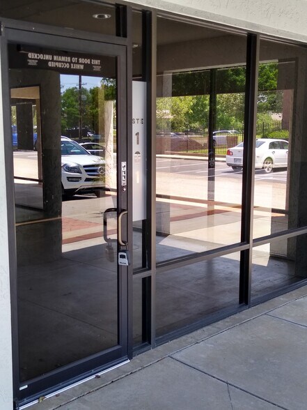 More Photos Of 2424 N Woodlawn St, Wichita Freestanding For Lease