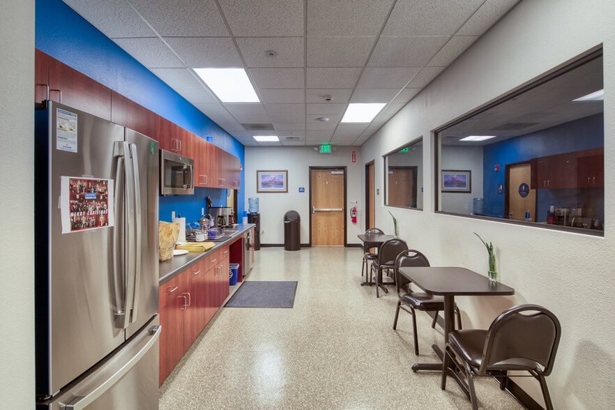 More Photos Of 3875 Atherton Rd, Rocklin Flex For Sale