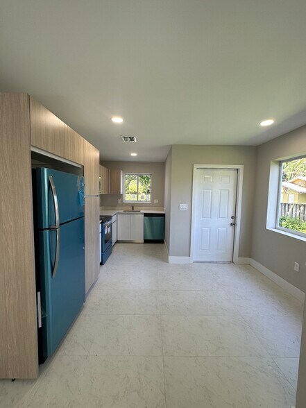 More Photos Of , Fort Lauderdale Multifamily For Sale