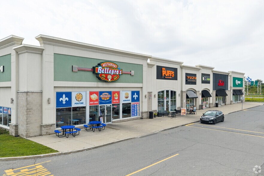 More Photos Of 5205 Boul Robert-Bourassa, Laval Unknown For Lease