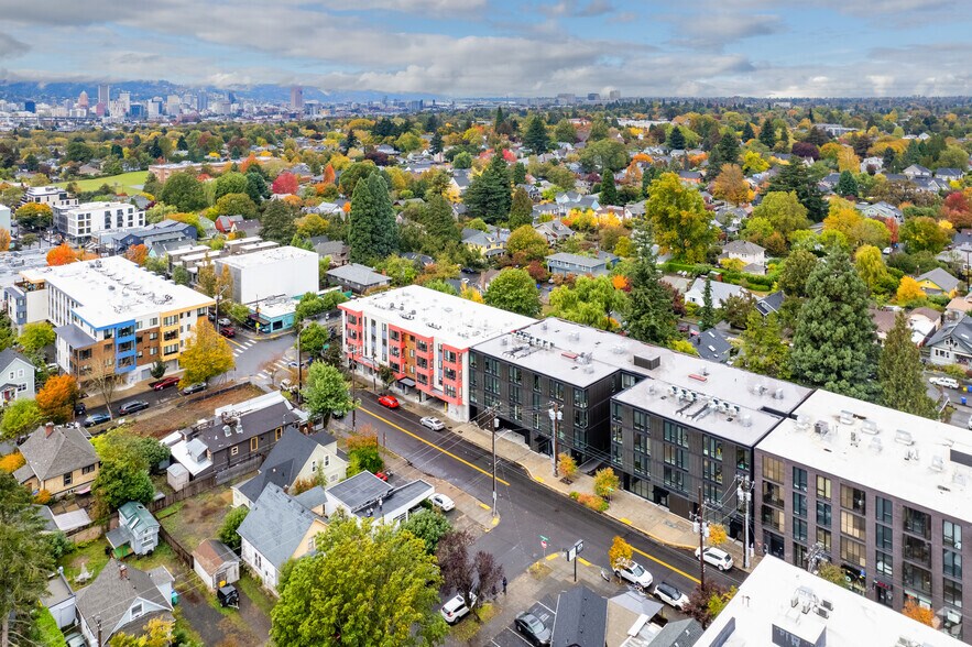 More Photos Of 3301 SE Division St, Portland Apartments For Sale