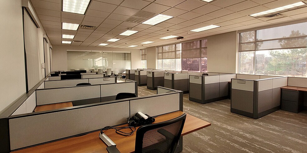 More Photos Of 2445 Peyton Rd, Houston Warehouse For Lease