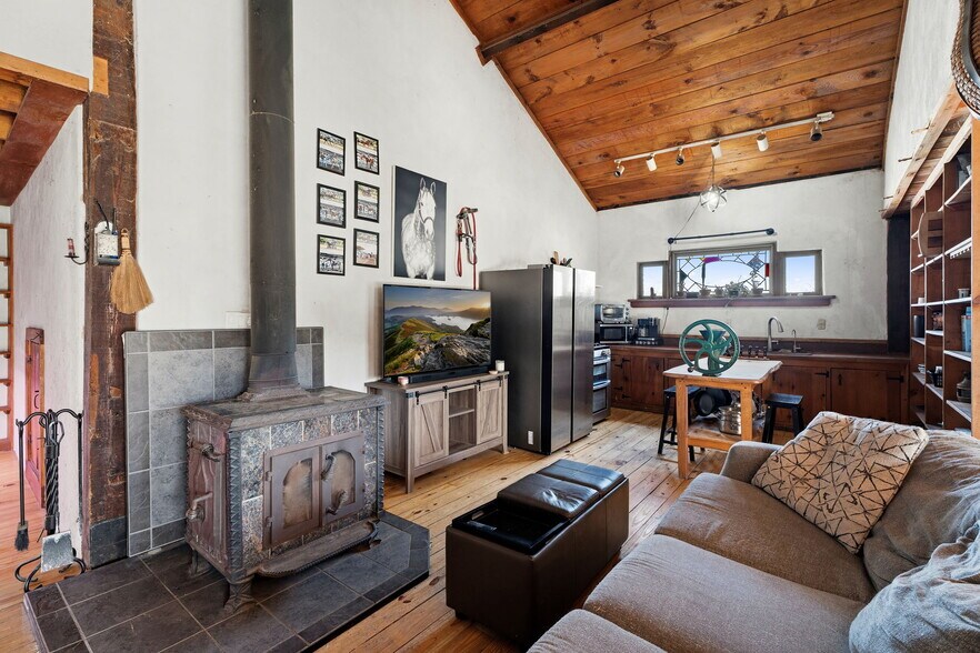 More Photos Of 125 Cayuga Street Ext, Trumansburg Warehouse For Sale