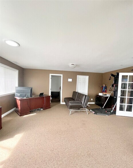 More Photos Of 2549 4th Ave N, Okanogan Office Residential For Sale