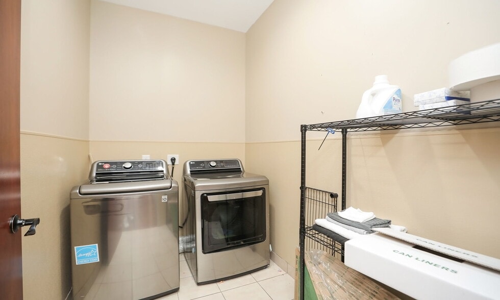 More Photos Of 20715 Bellaire Blvd, Richmond Daycare Center For Sale