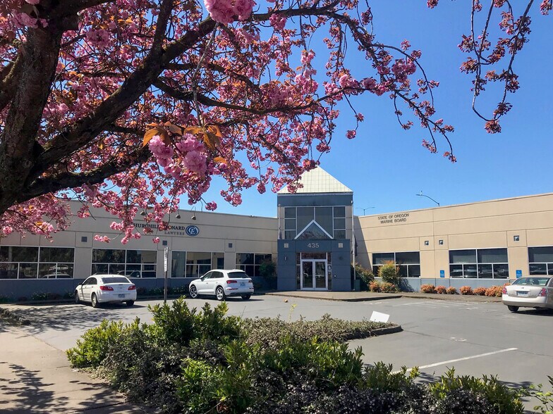 Primary Photo Of 435-465 Commercial St NE, Salem Office For Sale