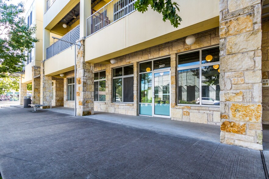 More Photos Of 2401 E 6th St, Austin Loft Creative Space For Lease