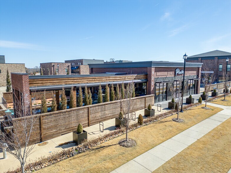 More Photos Of 9201 Ra Young Jr Dr, Fort Smith Restaurant For Sale