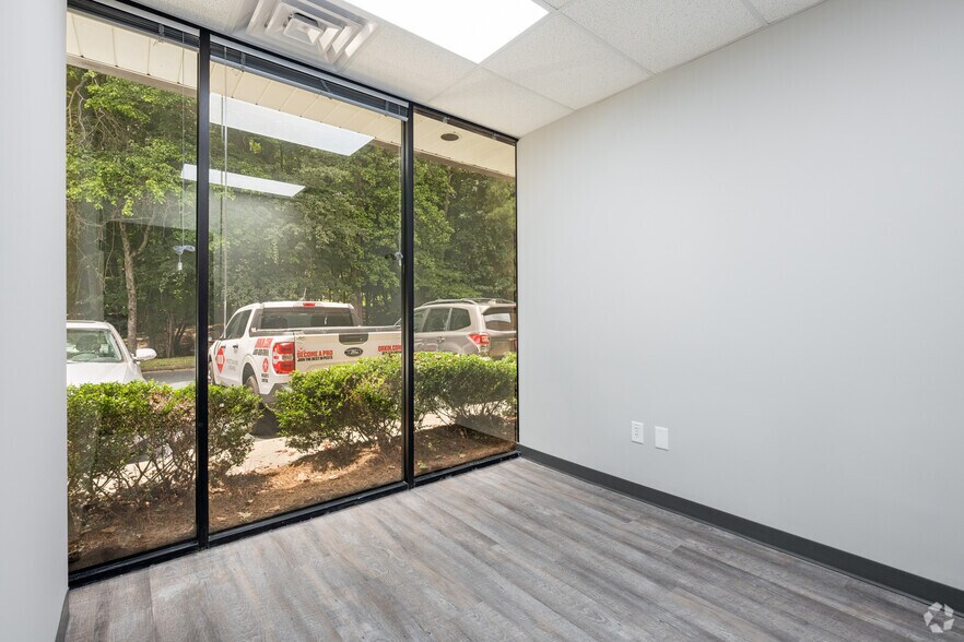 More Photos Of 2660 Holcomb Bridge Rd, Roswell Unknown For Lease