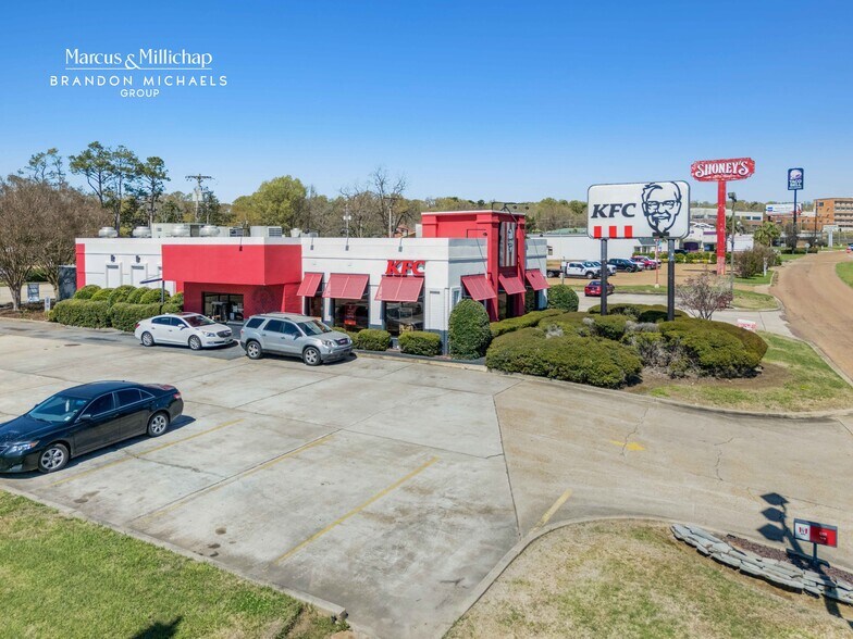 Primary Photo Of 24 Sgt Prentiss Dr, Natchez Fast Food For Sale