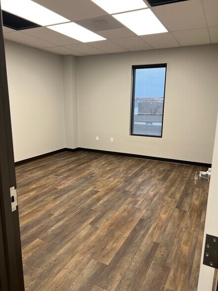 More Photos Of 2100 E 112th Ave, Northglenn Warehouse For Lease