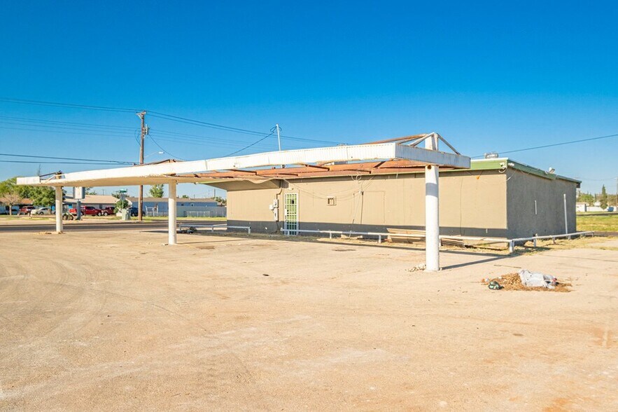More Photos Of 216 E MLK Jr St, Odessa General Retail For Sale