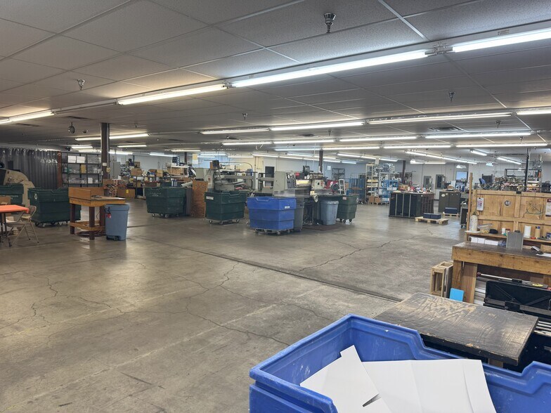 More Photos Of 6716 E 12th St, Tulsa Manufacturing For Lease