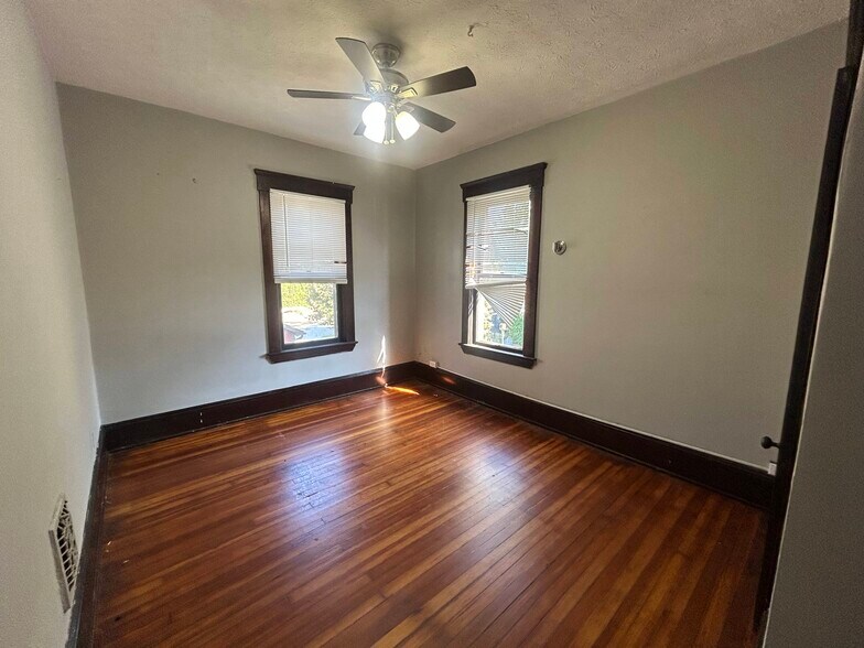 More Photos Of 4309 Clinton Ave, Cleveland Apartments For Sale