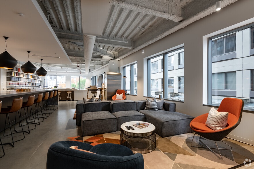 More Photos Of 920 5th Ave, Seattle Office For Lease