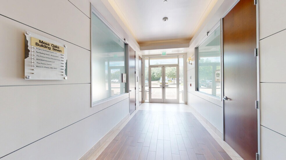 More Photos Of 5920 William Cannon Dr, Austin Medical For Lease