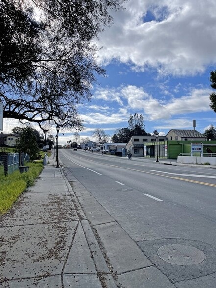 More Photos Of 17505 Sonoma Hwy, Sonoma Apartments For Sale