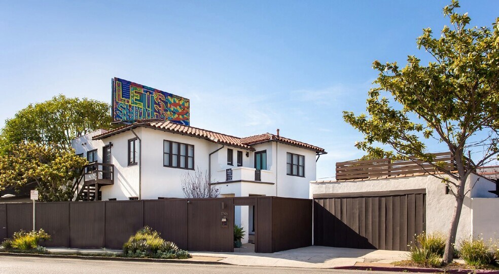 Primary Photo Of 1746 Abbot Kinney Blvd, Venice Loft Creative Space For Lease
