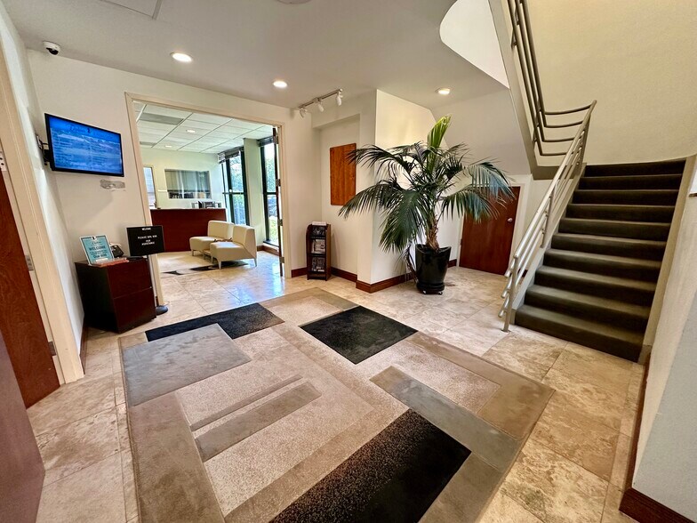 More Photos Of 6520 Airport Center Dr, Greensboro Office For Lease