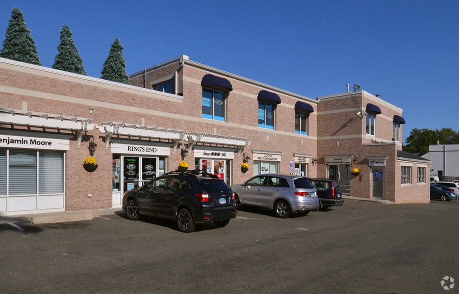 More Photos Of 1125-1139 Post Rd, Fairfield Storefront Retail Office For Lease