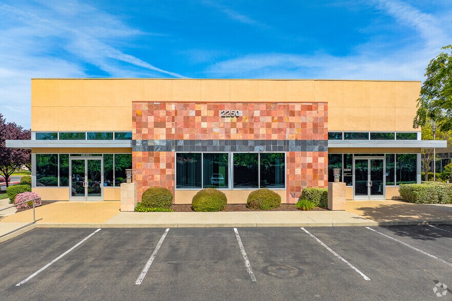 More Photos Of 2250 Del Paso Rd, Sacramento Unknown For Lease