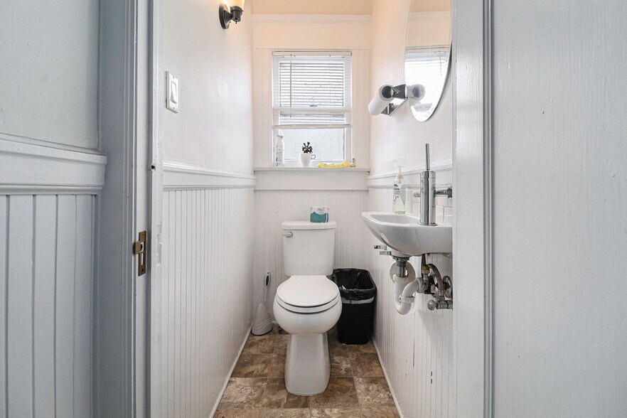 More Photos Of 2307-2311 Harrison St, Oakland Apartments For Sale