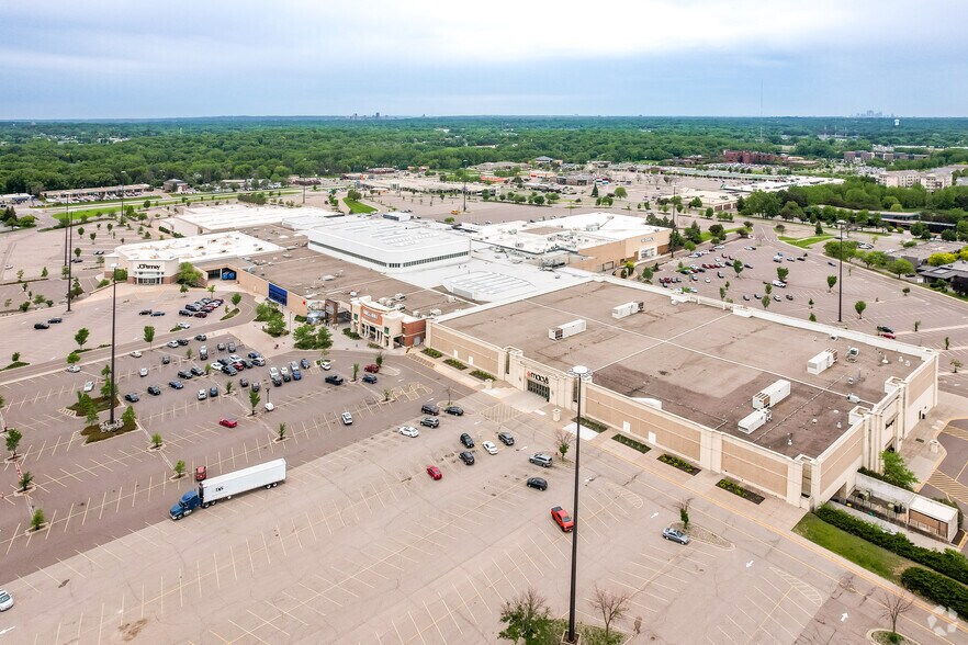 More Photos Of 3001 N White Bear Ave, Maplewood Department Store For Sale