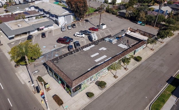 More Photos Of 1024 S Coast Hwy, Oceanside Veterinarian Kennel For Lease