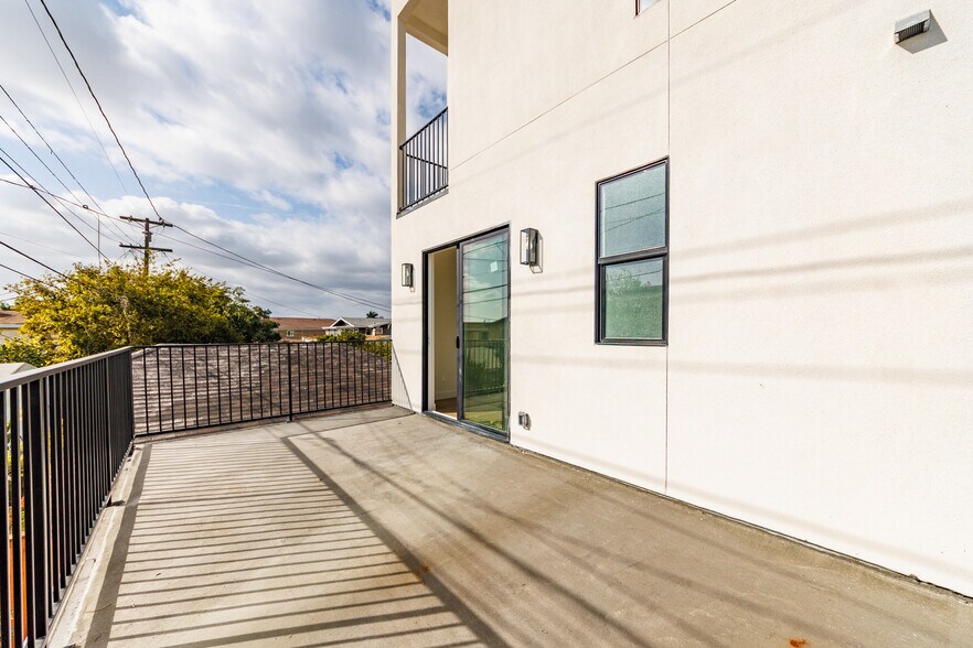 More Photos Of 4514 Lomita St, Los Angeles Multifamily For Sale