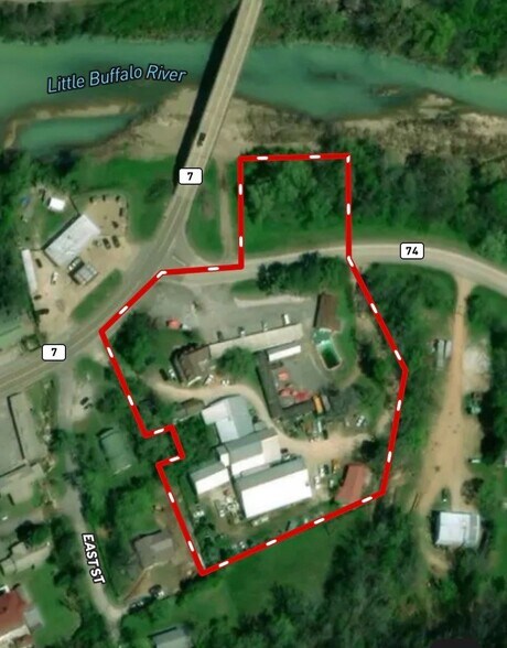 More Photos Of 304 East Court Street, Jasper Hotel For Sale