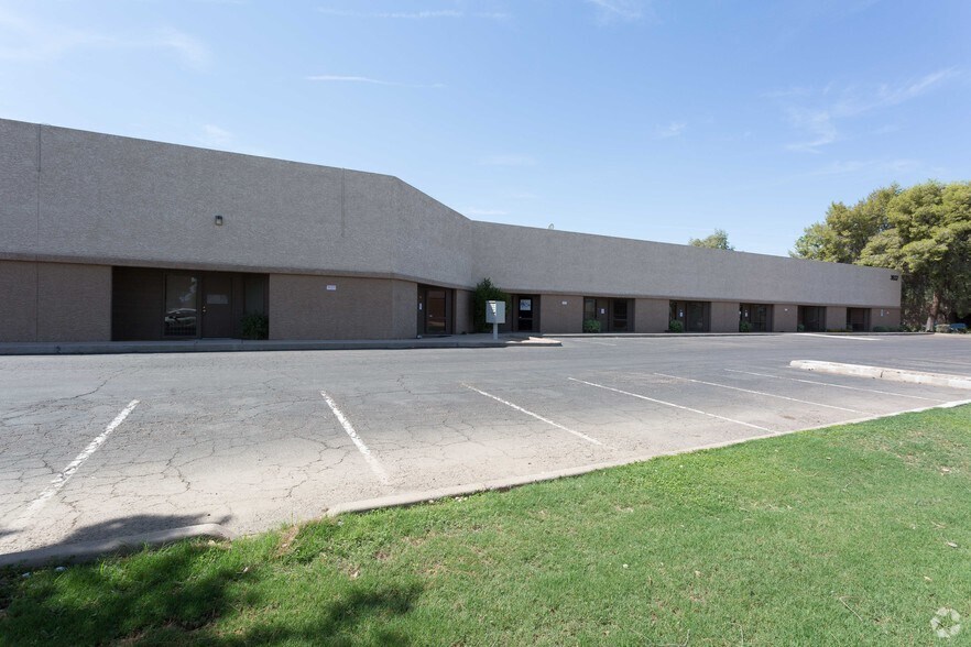 More Photos Of 3637 W Roanoke Ave, Phoenix Warehouse For Lease