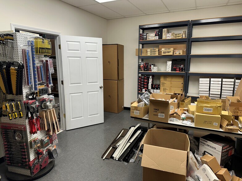 More Photos Of 4013 Old Highway 94 South, Saint Peters Industrial For Lease