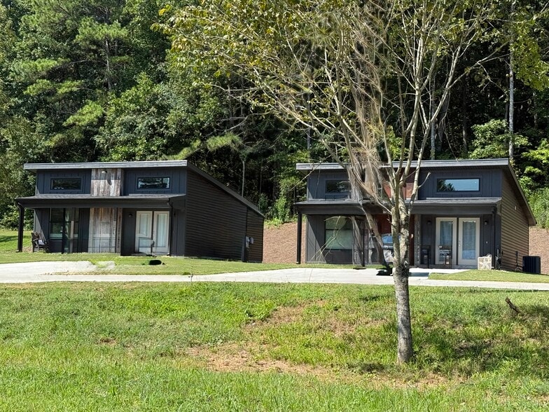 More Photos Of 1270 Tunnel Hill Varnell rd, Dalton Multifamily For Sale
