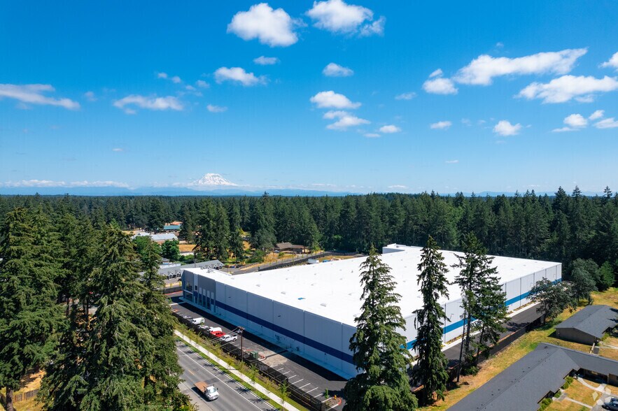 More Photos Of 15102 Woodbrook Dr SW, Lakewood Warehouse For Lease