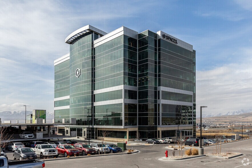 More Photos Of 3300 N Triumph Blvd, Lehi Office For Lease