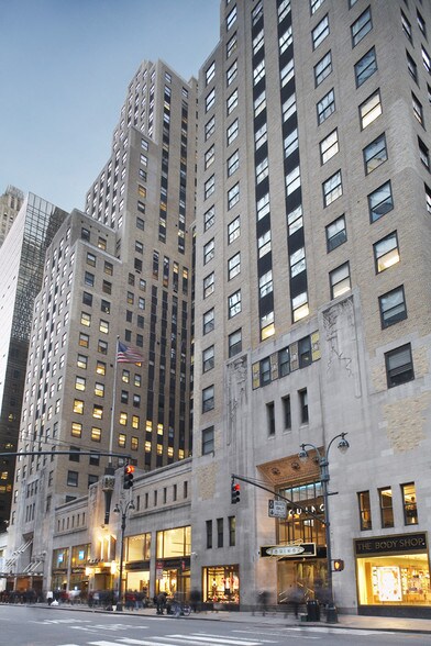 More Photos Of 420 Lexington Ave, New York Coworking Space